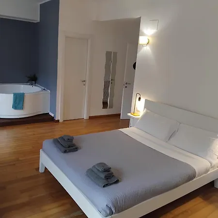 Holidays Via Colombo 32 Affittacamere 3*